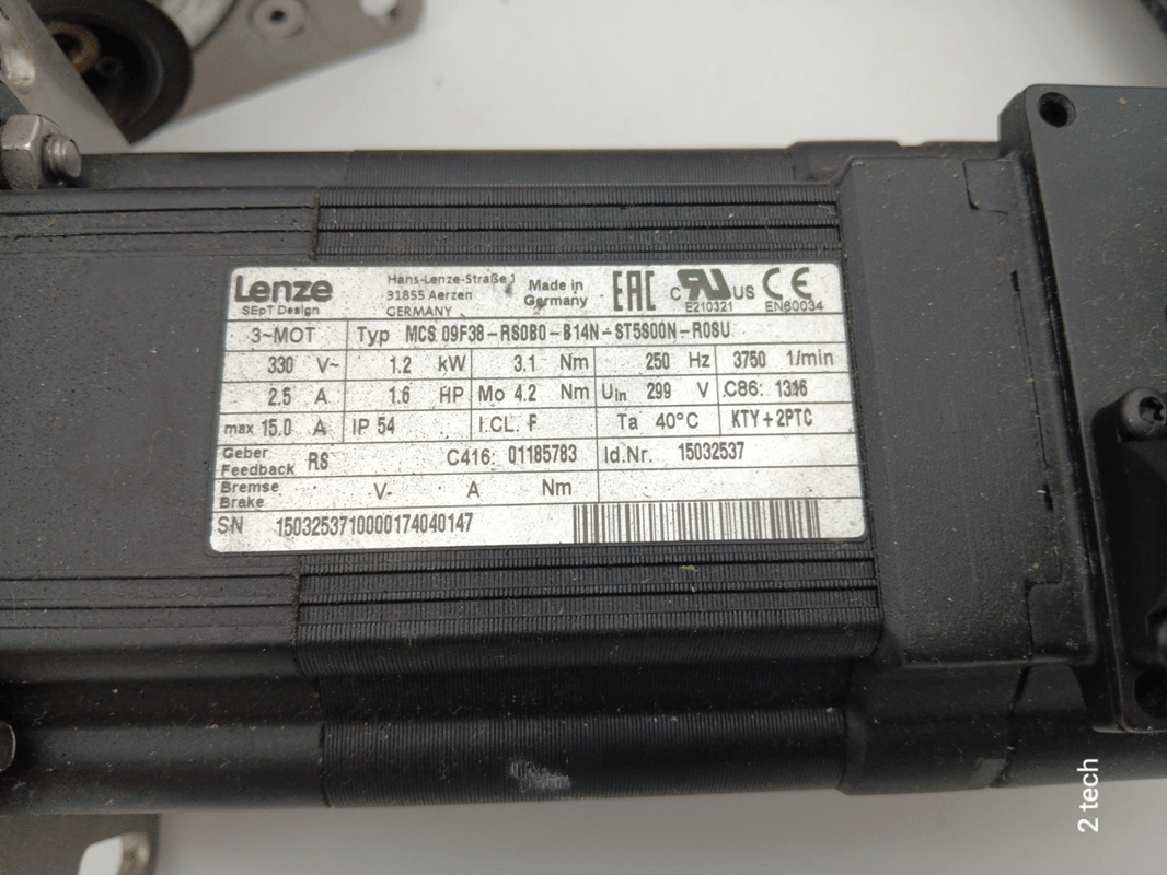 Servomoteur LENZE 3-MOT MCS 09F38-RS0B0-B14N-ST5S00N-ROSU – Image 5